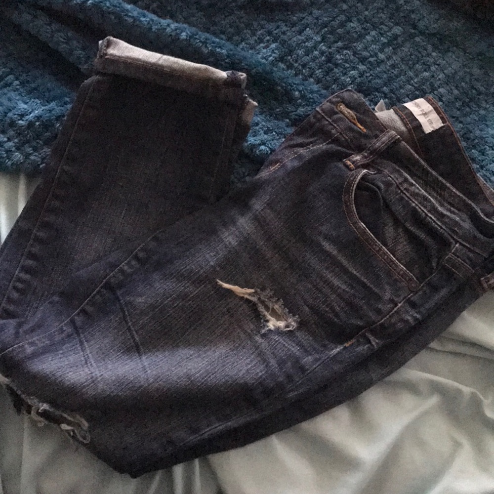 Charlotte Russe Size 6 skinny roll up ripped jean